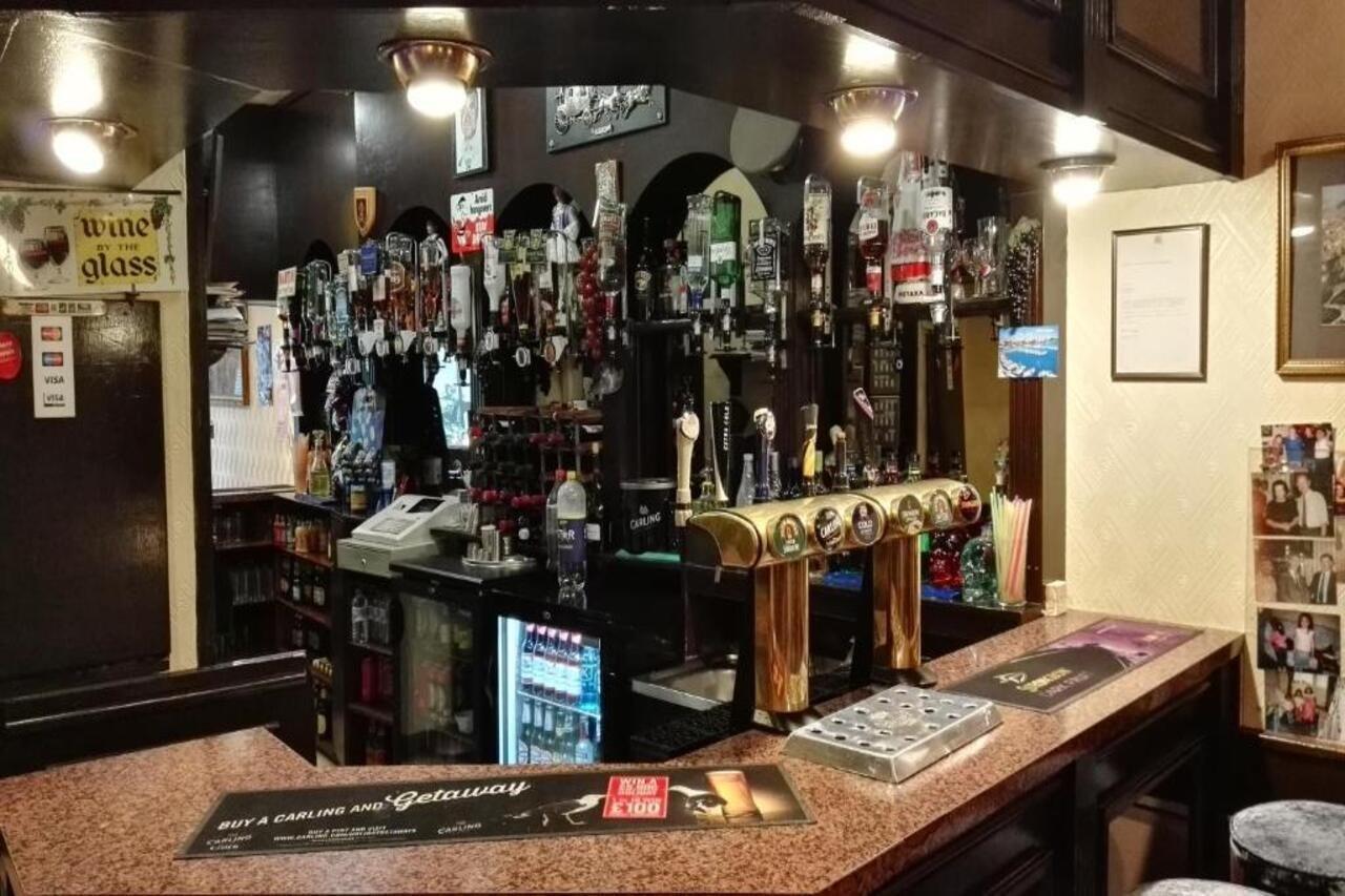 Barley Mow Hotel Pontefract Exterior photo